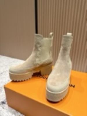 wholesale quality women louis vuitton shoes model no. 549
